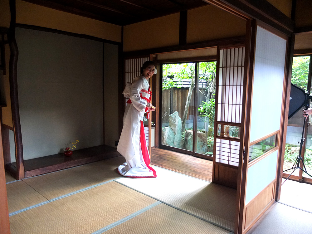 飛騨高山　草の庭　和装着物・白無垢　前撮りプラン 高山の古民家で、日本の伝統的な花嫁体験 kusanoniwa