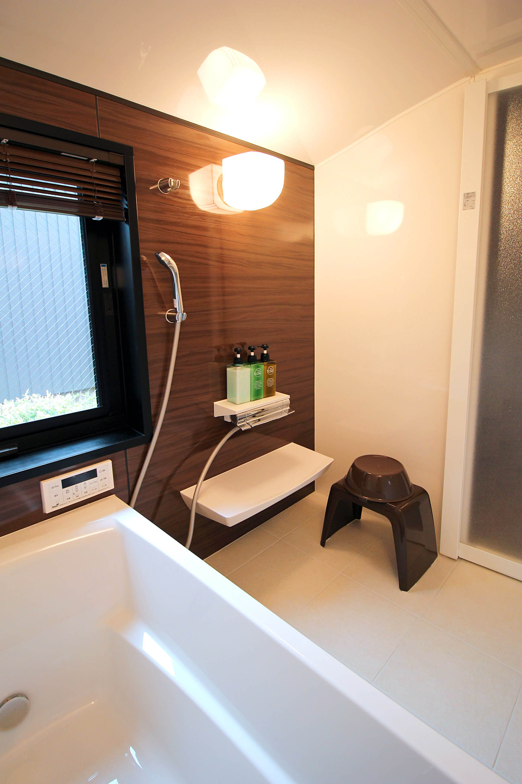 飛騨高山の古民家宿　一棟貸切～紀文の庭 Kibun-no-niwa bathroom‐浴室・洗面