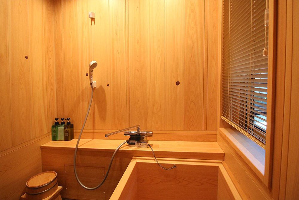 飛騨高山の古民家宿　一棟貸切～草の庭 Kusanoniwa Bathroom - 浴室