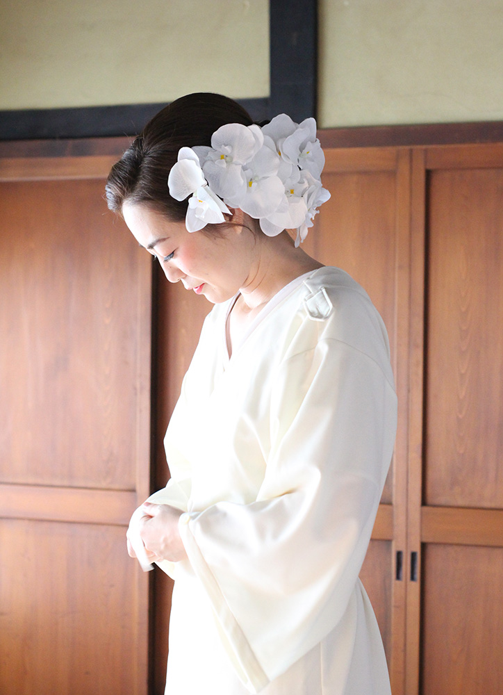 飛騨高山　草の庭　和装着物・白無垢　前撮りプラン 高山の古民家で、日本の伝統的な花嫁体験 kusanoniwa　長じゅばん