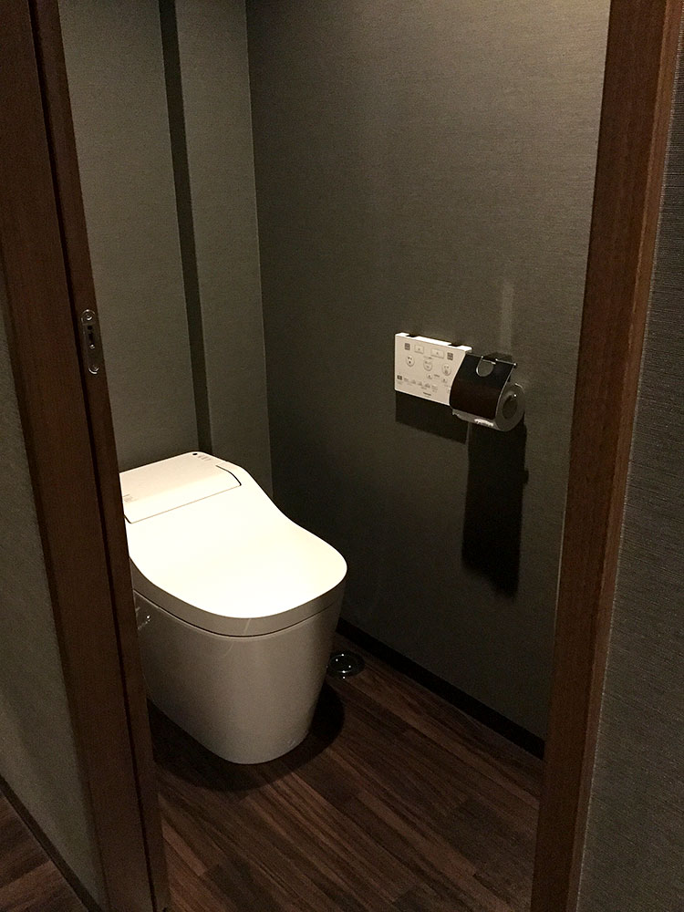 飛騨高山「草の庭」　Bathroom トイレ
